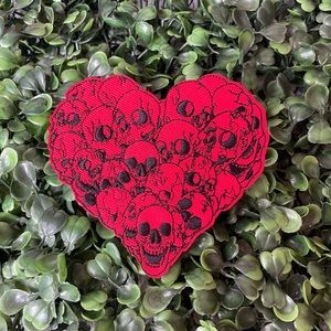 2pcs Heart of Skulls  Iron-On Patch